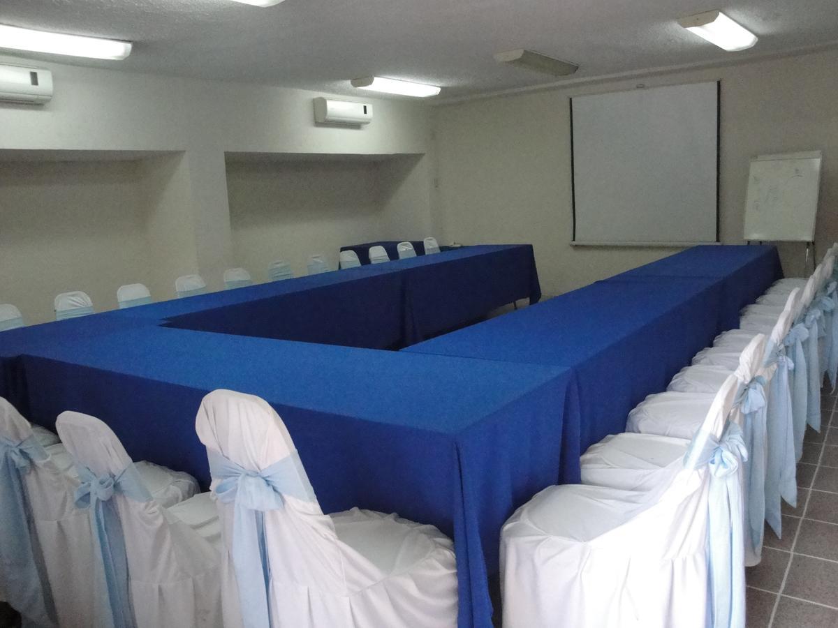 Hotel Safari Tuxtla Gutiérrez エクステリア 写真