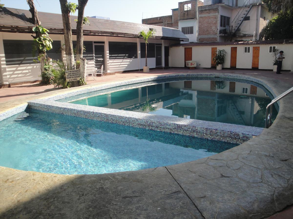 Hotel Safari Tuxtla Gutiérrez エクステリア 写真