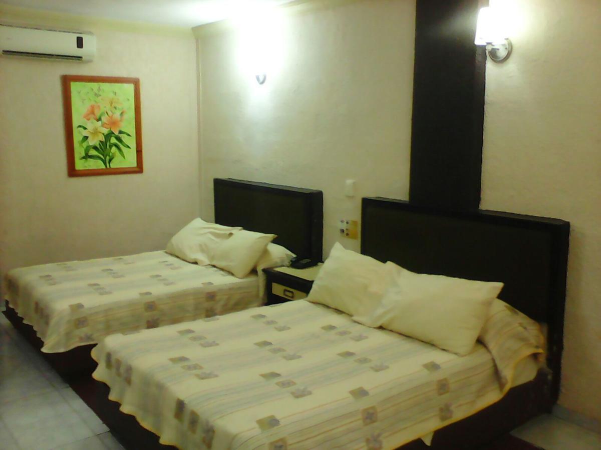 Hotel Safari Tuxtla Gutiérrez エクステリア 写真