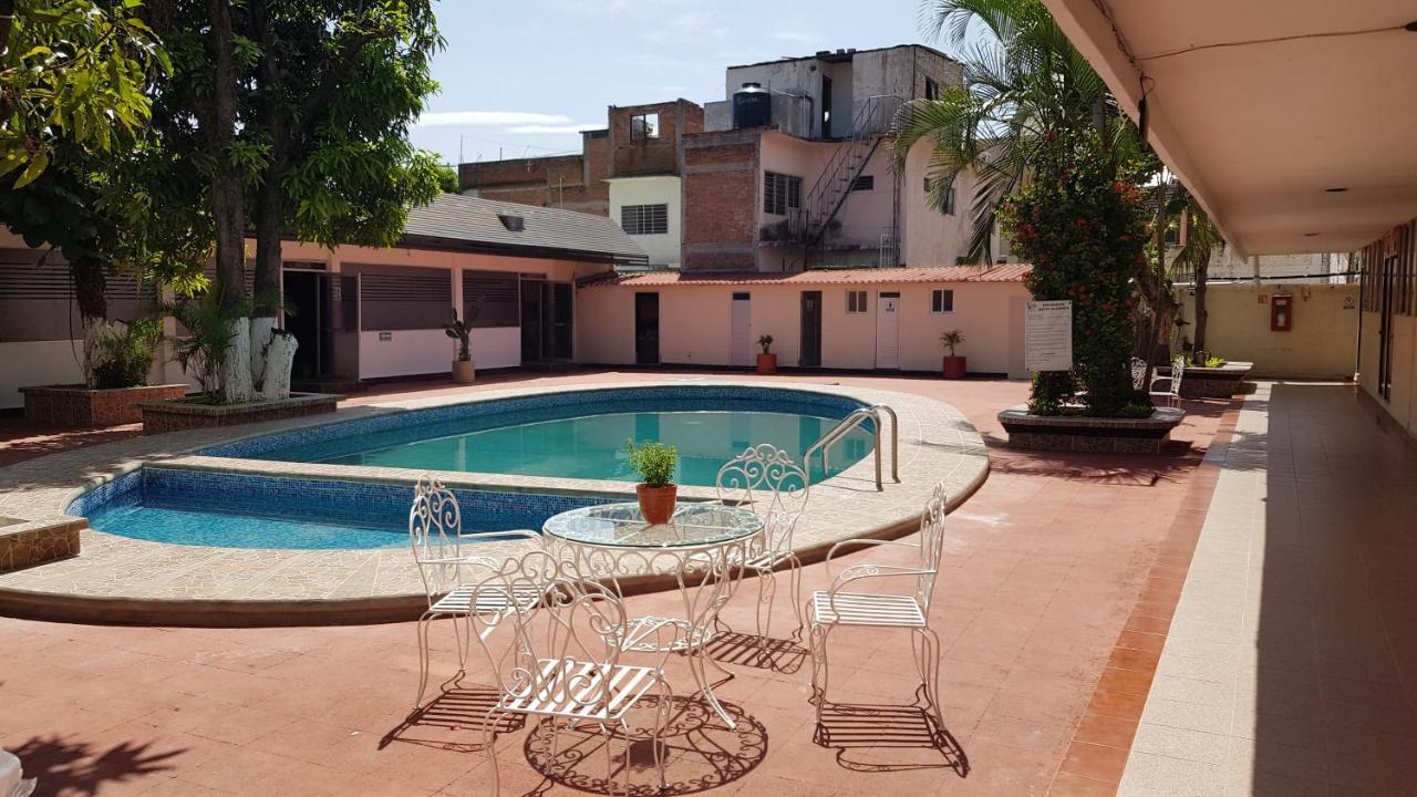 Hotel Safari Tuxtla Gutiérrez エクステリア 写真